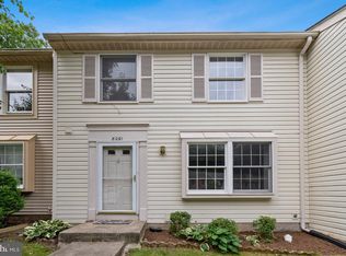 8061 Donegal Ln, Springfield, VA 22153