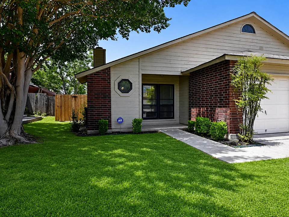 3410 Ridge Ash