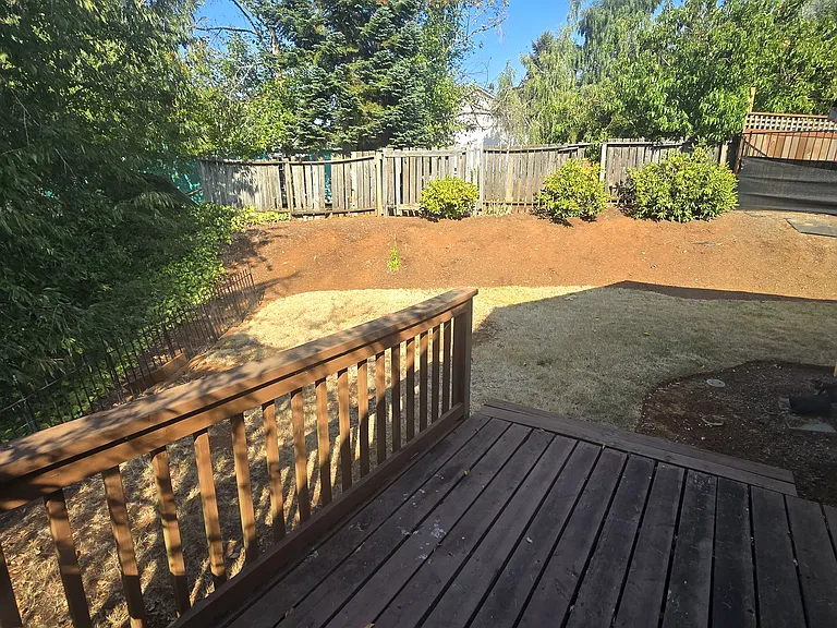 1859 Skyline Ct S #1859 — Photo 17