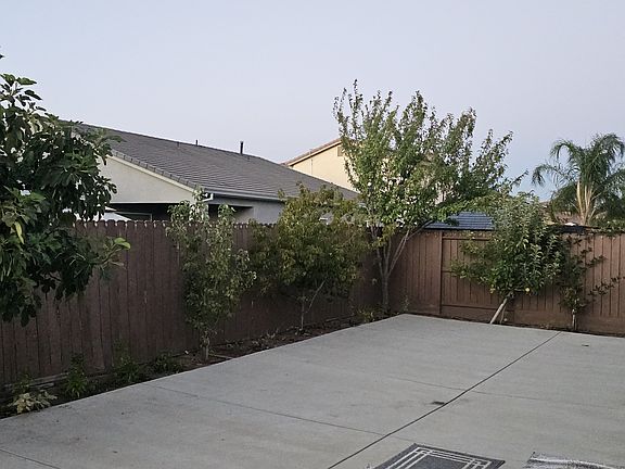 3rd image of 133 Ash Renee St