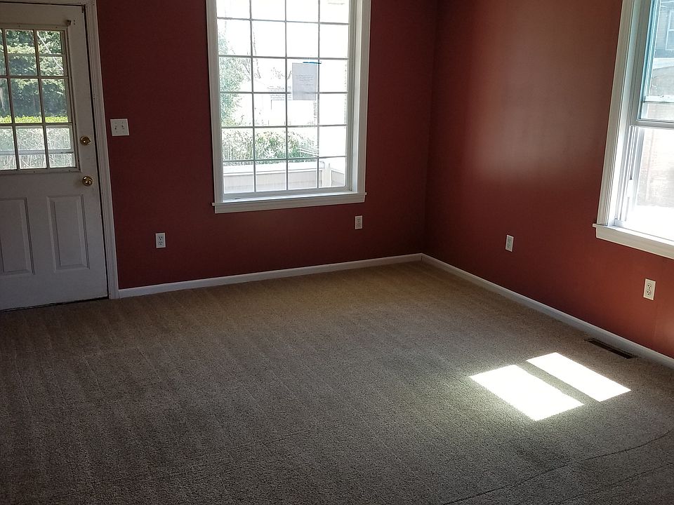 1st image of 209 5th St #A