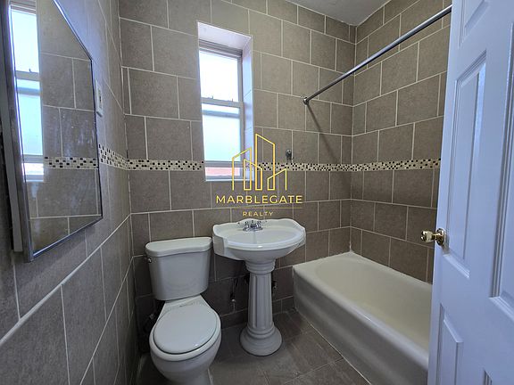 2nd image of 196 Roseville Ave #44B