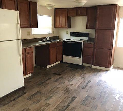 2nd image of 10457 SE 149th Ln