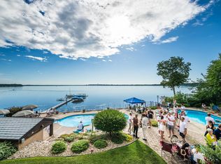 3939 Monona Dr #3020, Monona, WI 53716