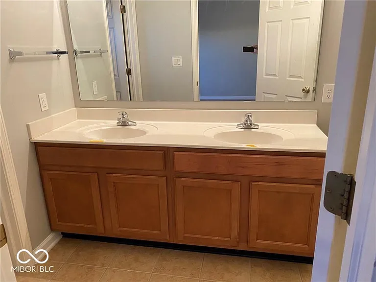 5608 Castor Way — Photo 17