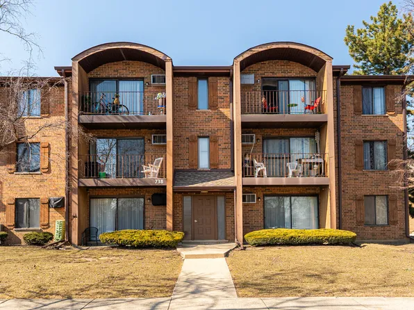 738 N Briar Hill Ln APT 5, Addison, IL 60101
