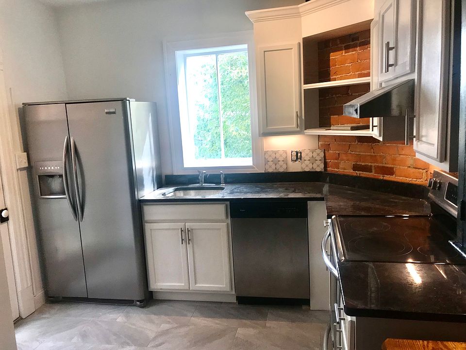 Kitchen With Stainless Appliances