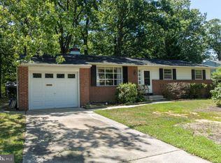 104 Fairview Dr, Glassboro, NJ 08028