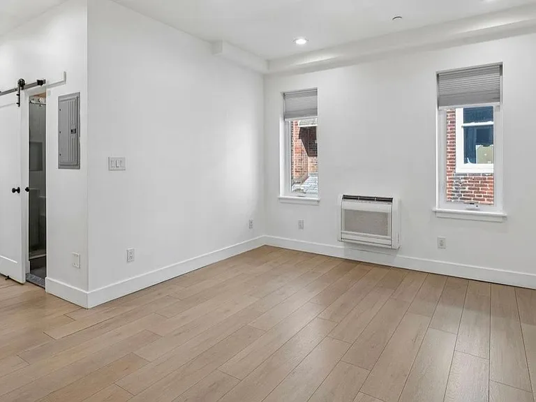 633 N 64th St #2 — Photo 3