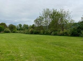 215 Reading Ln, Montoursville, PA 17754