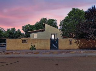 1606 Camino La Canada, Santa Fe, NM 87501