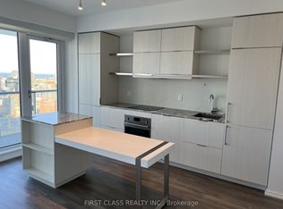 197 Yonge St #3003, Toronto, ON M5B 0C1