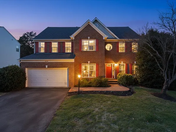 21375 Marble Chip Ct, Ashburn, VA 20147