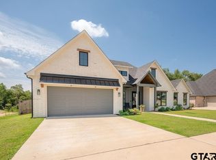 2752 Barton Creek Cir, Tyler, TX 75703