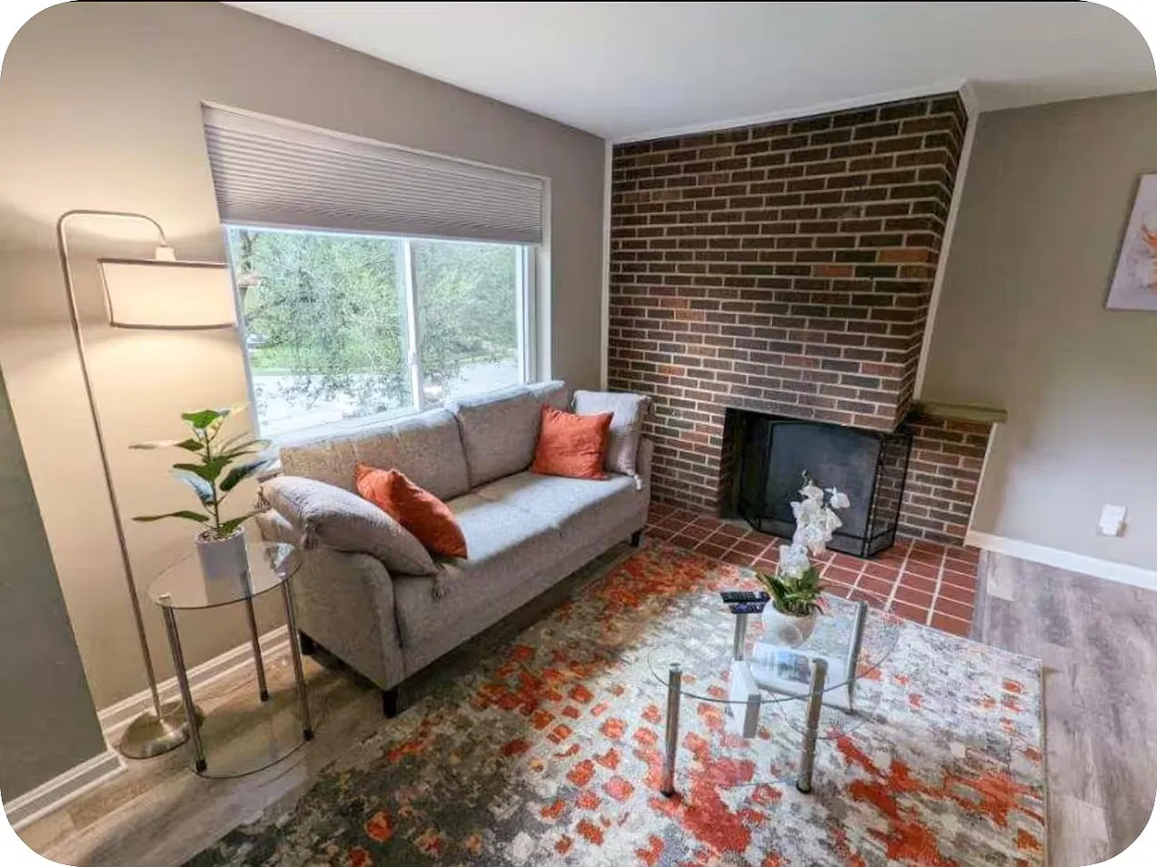 Fully furnished home in a Quiet and Safe neighborhood also near bus stop — Photo 3