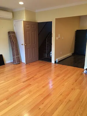 Rented by Signature Spaces NYC Corp | media 5