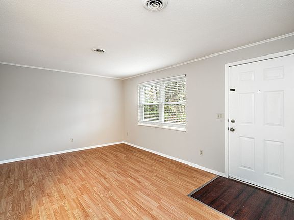 2nd image of 302 Wakefield Rd #A
