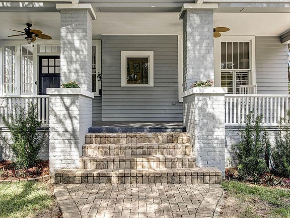 5th image of 3557 Hedrick St