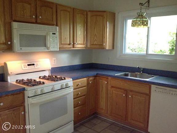 4th image of 2615 Occidental Dr