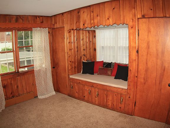 3rd image of 50 Park Road #1