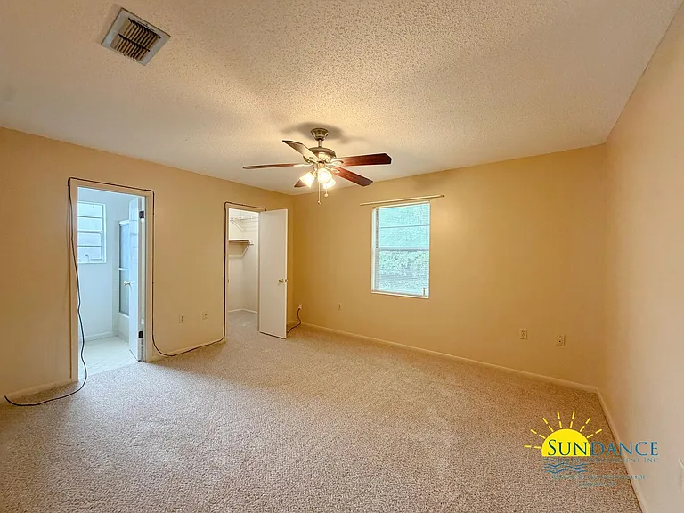 1112 Green Tree Ct — Photo 9