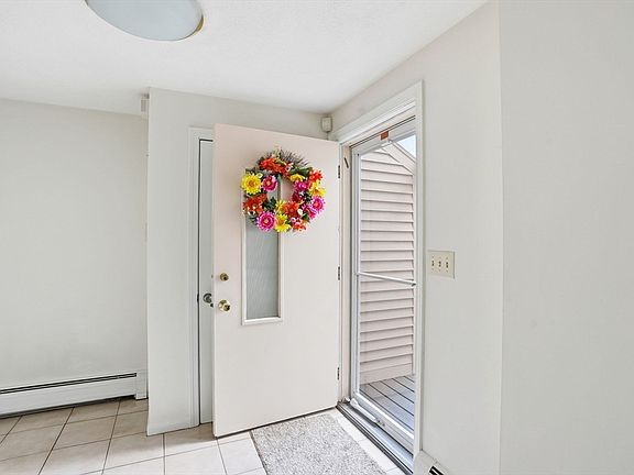 4th image of 202 Hampton Rd