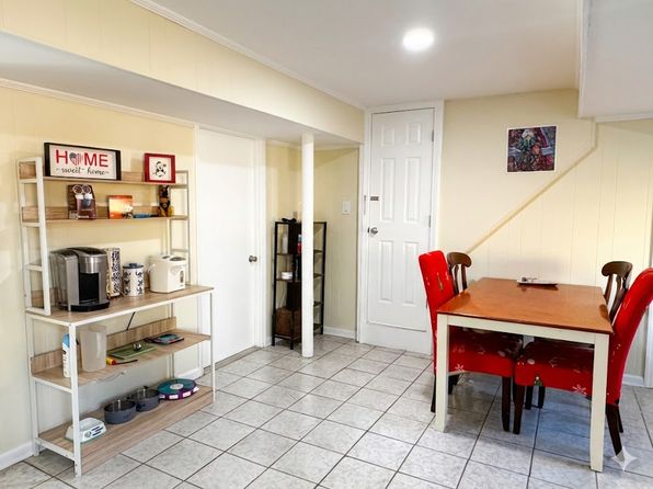 1197 Seven Springs Cir