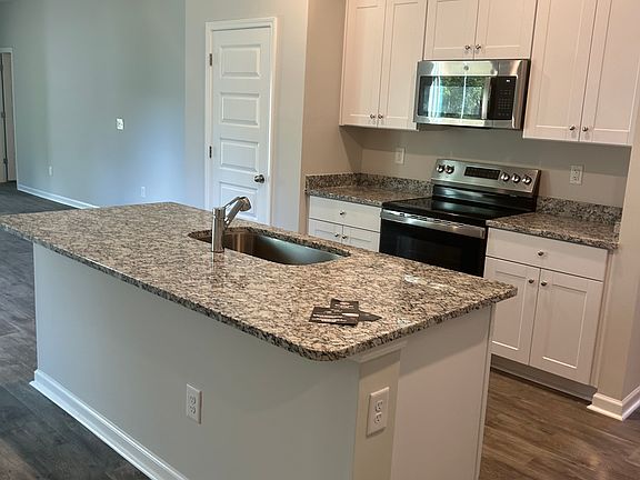 2nd image of 1063 Harbor Dr