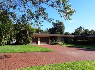 659 Mooring Line Dr, Naples, FL 34103