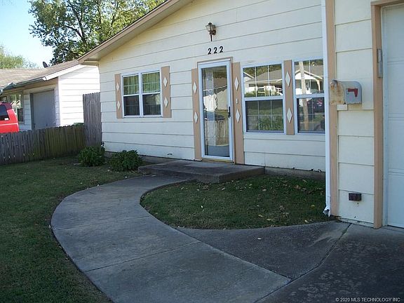 3rd image of 222 W Orleans Ave