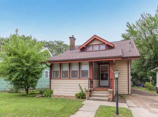 135 Williston Ave, Waterloo, IA 50702