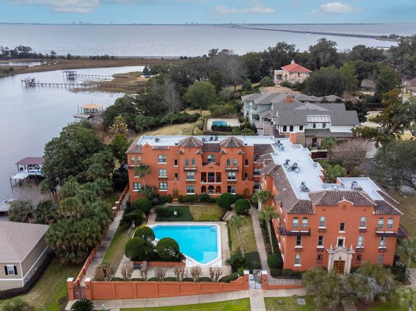 2007 E Gadsden St APT 106