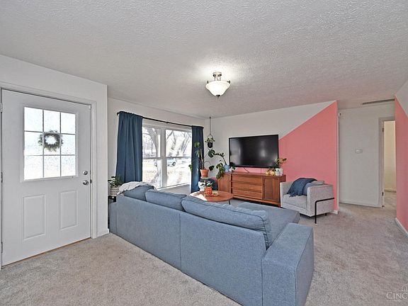 4th image of 3205 August Ave