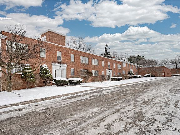 2nd image of 3271 Warrensville Center Rd APT 8B