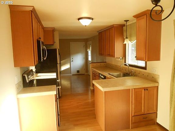 5th image of 7411 NE 145th Ct