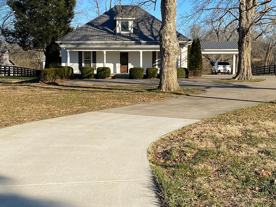 1st image of 2773 Buckner Ln