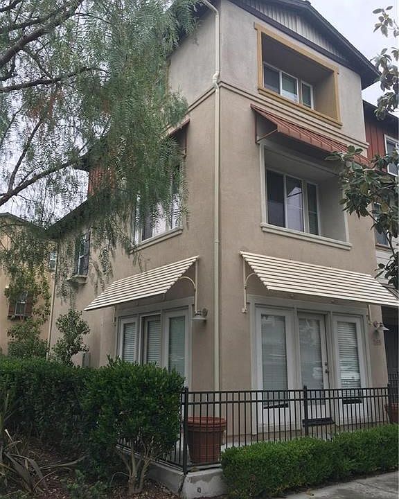 1st image of 265 Tustin Field Dr