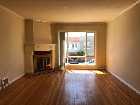 4th image of 2714 38th Ave
