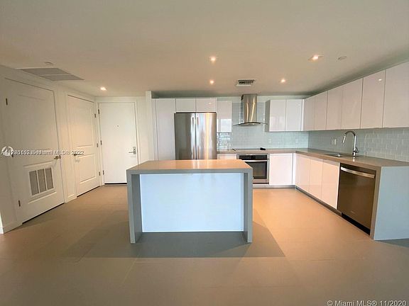 4th image of 1600 NE 1st Ave APT 3318