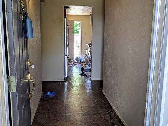 3rd image of 4941 Wampler Dr