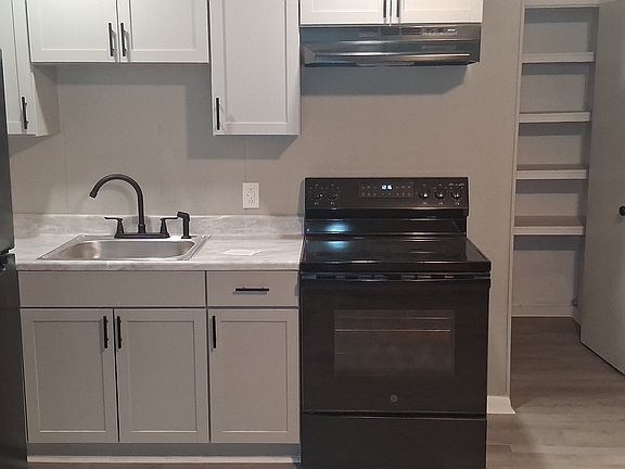 3rd image of 9 E Main St #9C