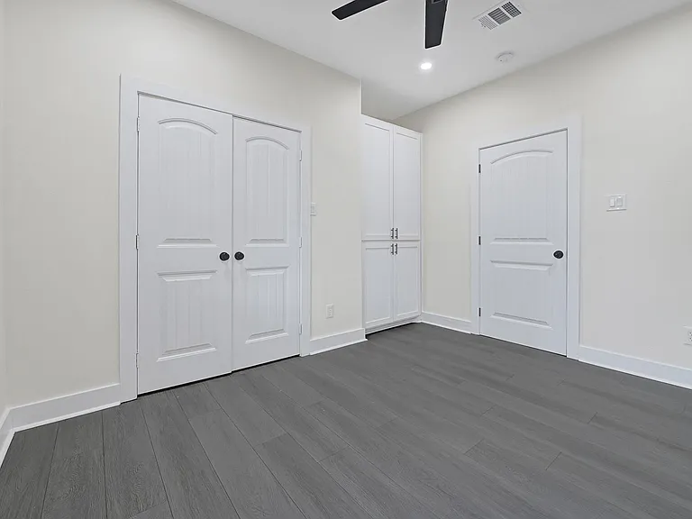 2412 Lucas St — Photo 14