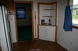 5th image of 355 S Deen Ave