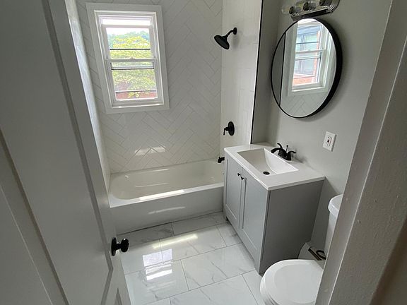 3rd image of 311 Blake St #11