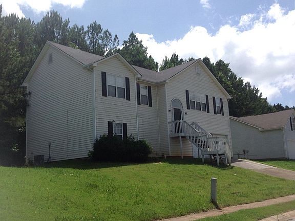 2nd image of 682 Shoal Cir