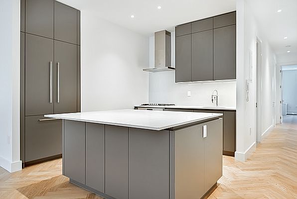 1st image of 80 Saint James Pl #2B