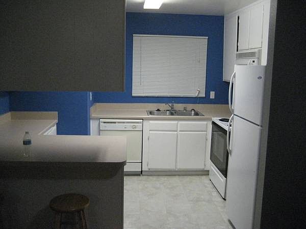 2nd image of 239 S 6th Ave