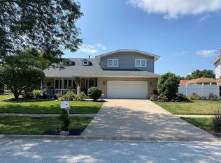 18920 Meadowview Dr, Mokena, IL 60448