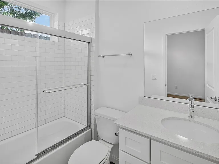 1526 Ojeman Rd #C — Photo 23