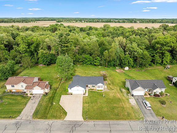 5th image of 1870 Pineridge Dr